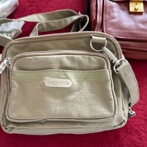 baggallini Olive Crossbody Bag for Men